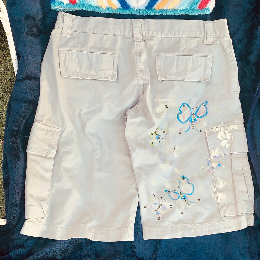 NWT VINTAGE ATOS LOMBARDINI KHAKI STUDDED HANDPAINTED COTTON BERMUDA SHORTS